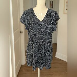 Adrianna Papell Black and White Flutter Sleeve Mini Dress